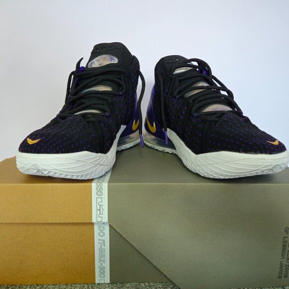 Lebron 18 Lakers colorway Basketball shoes mens size 9.5 LIKE NEW CONDITION - Picture 4 of 13